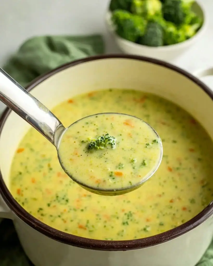 HIGH PROTEIN BROCCOLI CHEDDAR SOUP Recipe