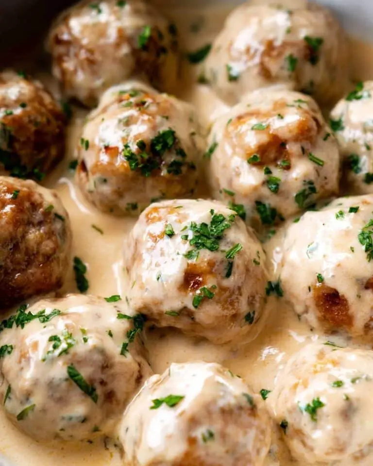 Easy Crockpot Swedish Meatballs – Cozy & Savory