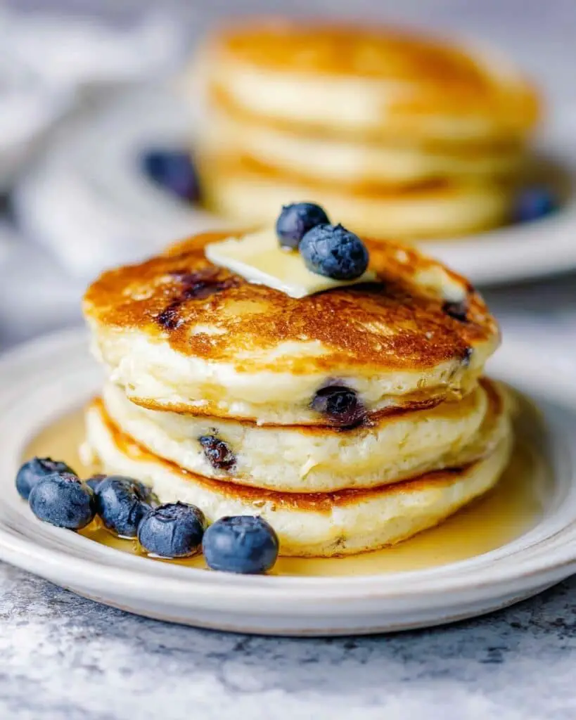 Fluffy Greek Yogurt Pancakes Recipe