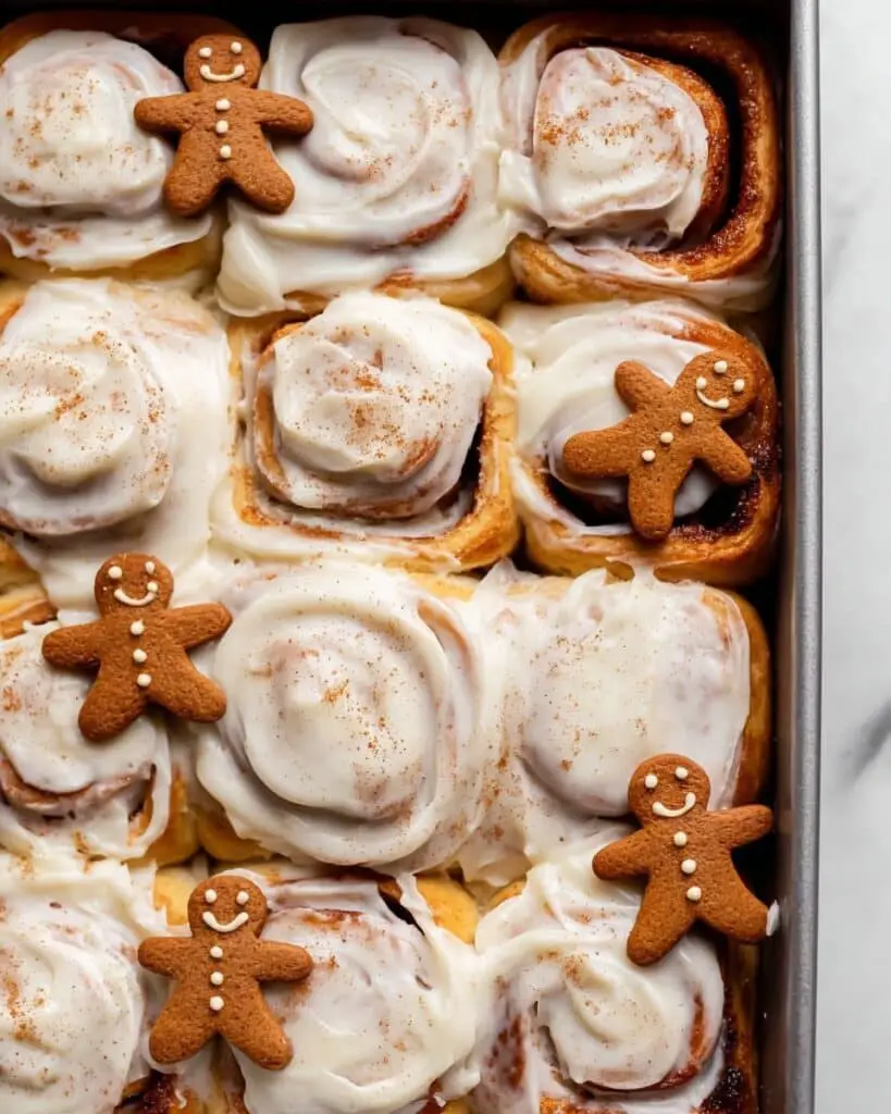 Soft Gingerbread Cinnamon Rolls Recipe