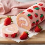 Easy Strawberry Cake Roll Recipe