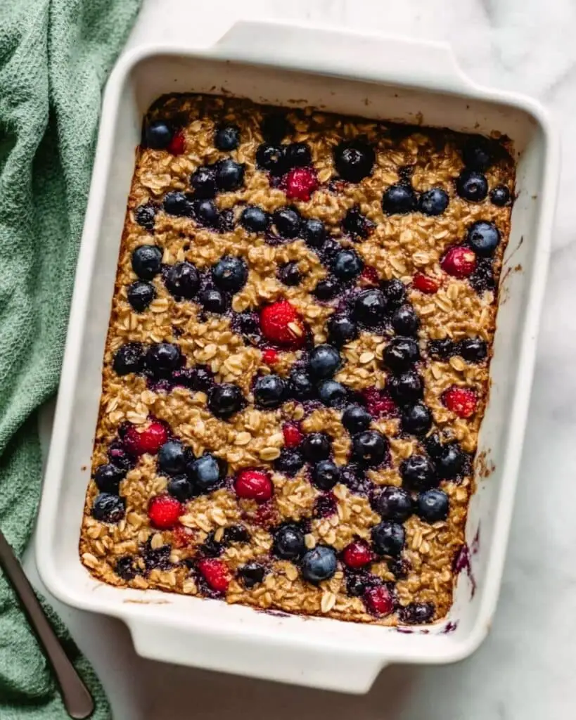 One Bowl Baked Oatmeal with Mixed Berries and Nuts Recipe