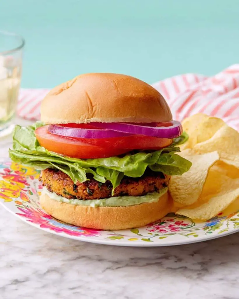 Blackened Salmon Burgers with Avocado-Lime Mayo Recipe