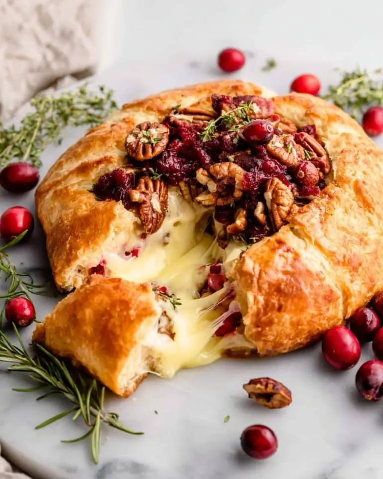 Cranberry Brie Bread Bowl with Candied Pecans Recipe